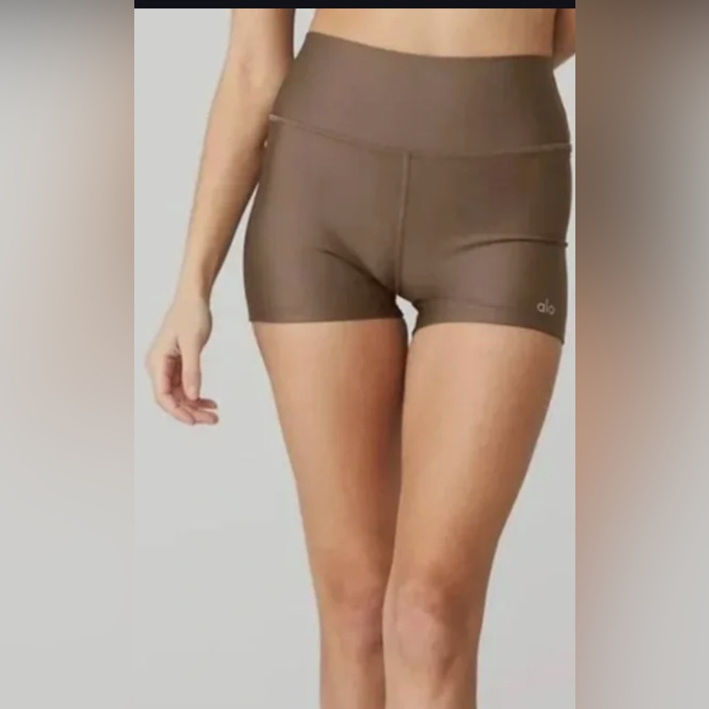 NEVER WORN SIZE M COCOA